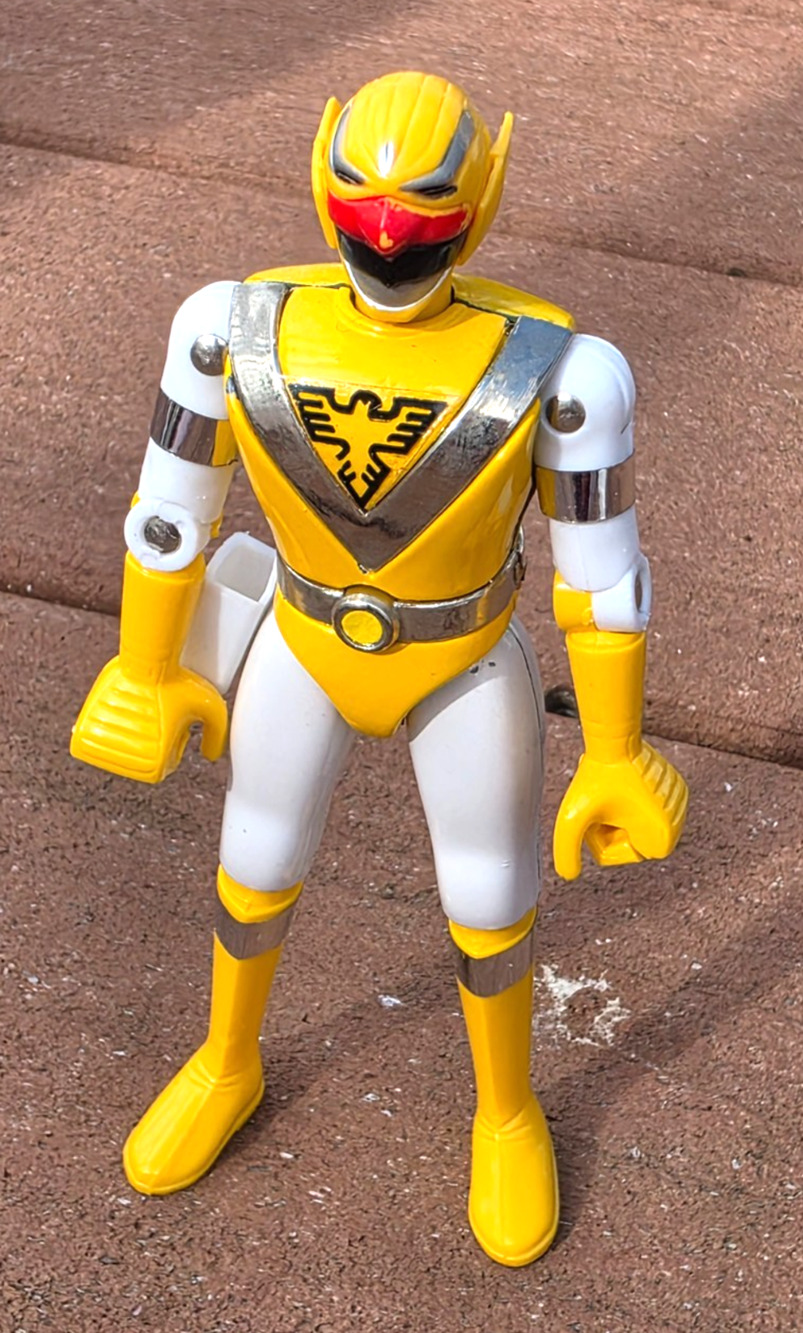 1988 Chouju Sentai Liveman Diecast Yellow Action Figure 4.5" France
